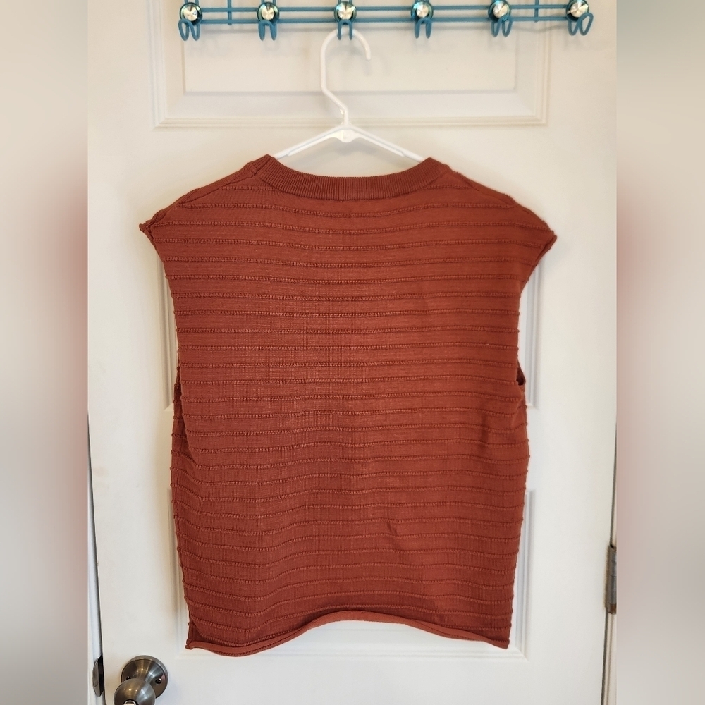 Womens Sleeveless Sweater Blouse Brick Red Size M #G215 - Picture 2 of 5